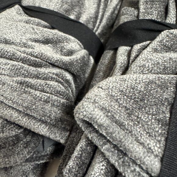 West Elm Striated Chenille Standard Size Pillow Sham Pair Graphite Gray NEW - Picture 7 of 8